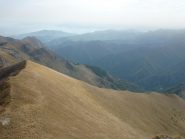 Di profilo, il crinale di discesa con partenza dalla Cresta Balou