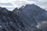 Vista dal Passo d’Ameran, la cresta con il Col de la Serra ed in fondo il Mt. Lusse.