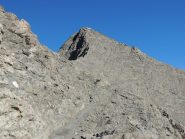 la vetta completamente priva di neve