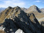 Dalla vetta, i Tre Denti ed il Monte dei Corni