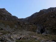 Il Vallone del Rio Valbella, in primo piano il letto profondamente incassato del rio 