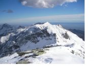 Il Vaccarezza dalla cresta a meta' tra il Colle di Perascritta e la Rossa.