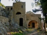 la bella chiesa di Sant Anna che sarebbe si da conservare e mantenere bene