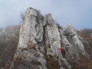 Simona alla base del camino, che eviteremo a destra