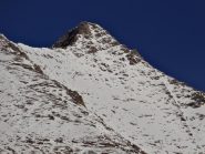 in salita, sguardo verso la vetta