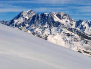 Grand Combin e Mont Velan, in primo piano davanti al Velan la Punta Barasson