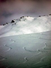 le tracce di discesa dalla punta