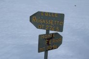 cartelli al bivio per il Colle Reisasetto
