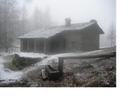 La cappella rifugio al Colle Chialmenta oggi si presentava cosi'..