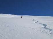 in discesa poco sotto la cima