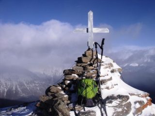 In cima