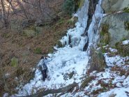 ostacolo ghiacciato sul percorso