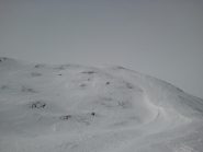 la vetta con evidenti placche a vento