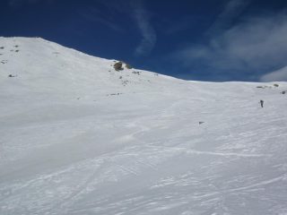 qualche curva sotto la cima