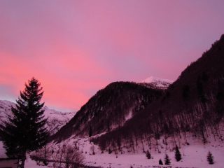 Pizzo Stagno visto da Fundighebi nella luce dell'alba