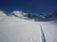 la parete sullo sfondo