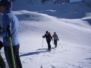 l'arrivo al colle delle ciaspolatrici.....