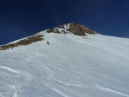 Prime curve su neve ventata portante