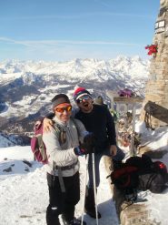 Facce da schiaffi in cima...;-)