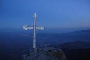Croce all'imbrunire 
