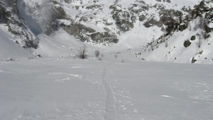 Traccia all'inizio del vallone...