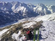 Dalla vetta la vista verso il massiccio degli Ecrins