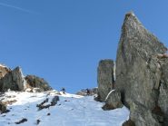 Si sale un centinaio di metri ad agguantare la dorsale Caramia/Loit per la discesa