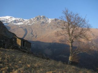 In discesa alla baita Saler