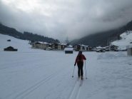 uno dei tanti villaggi attraversati dalla pista
