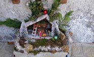 Piccolo Presepe all'esterno del Santuario