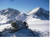  Il Mongioie  la Cima Revelli e al centro il Bocchin dell'Aseo..