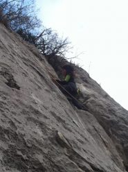 Tizy in chiusura di un bel 6b!