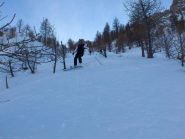 ora mi viene addosso...