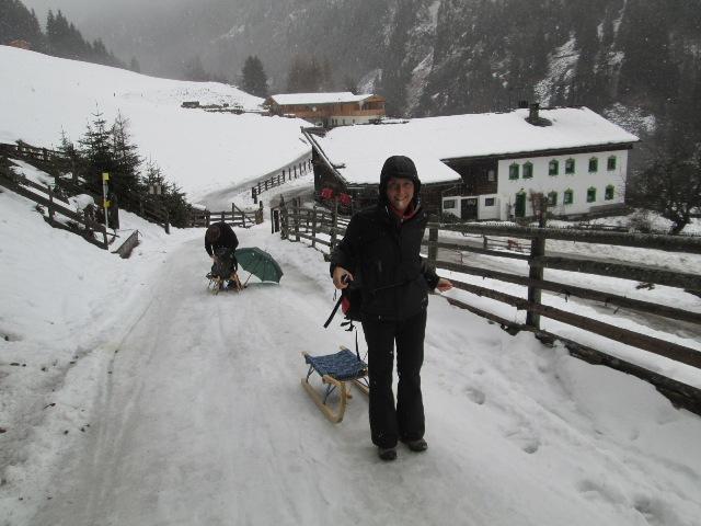 alla partenza con poca neve e ghiaccio