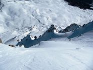 sotto la quale parte immediatamente il canalone EST, da noi trovato in condizioni splendide