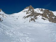 fino alla cresta dove l'ambiente e il panorama sono spaziali