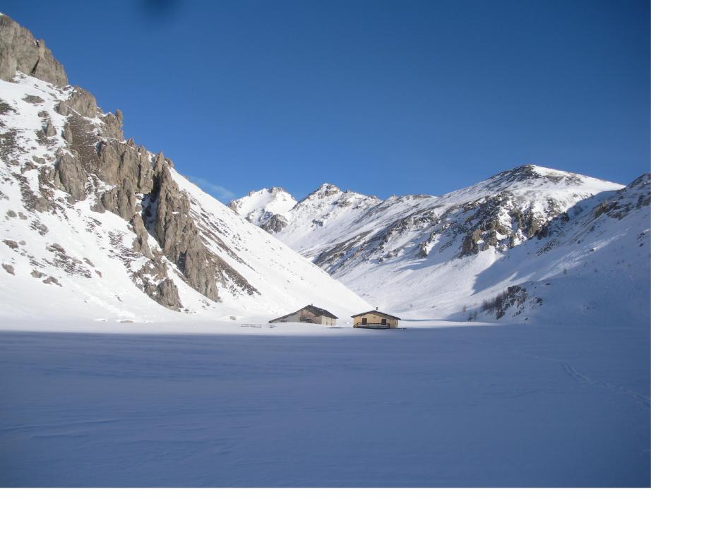 Lasciando le Grange per il fondovalle..