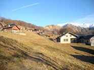 Le  piane in lontananza il Ventolaro e la Massa del Turlo