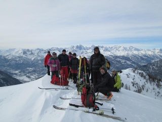 foto di gruppo in vetta