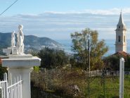 piccola villa in posizione amena ... ovviamente occupata da tedeschi