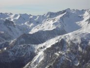 Il percorso visto dall'Anticima ovest dell'Oserot.