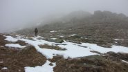 salendo la prima parte della dorsale nella nebbia (26-1-2013)