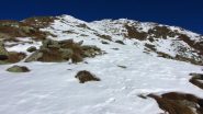 la parte alta del costolone SE con la cima in vista (26-1-2013)