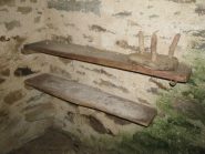 Alpe Vichire: stagera delle tome con mensole in pietra