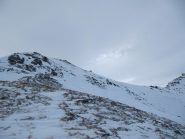 ultimo tratto fatto a piedi in salita lungo la cresta....