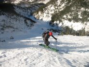 Sotto il salto roccioso.