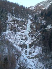 cascata dello skylift vista scendendo a valle
