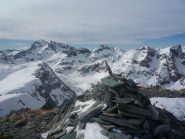 in vetta.... Il Grand Capelet sullo sfondo