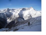 Verso il colle Bercia ..nella cornice del Chersogno e del Pelvo d'Elva