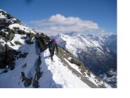 Ale in bilico sulla cresta finale del Gran Dent